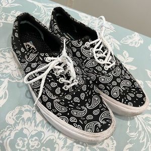 Vans Comfycush Era (Paisley) Bik/True White Men's sneakers 11